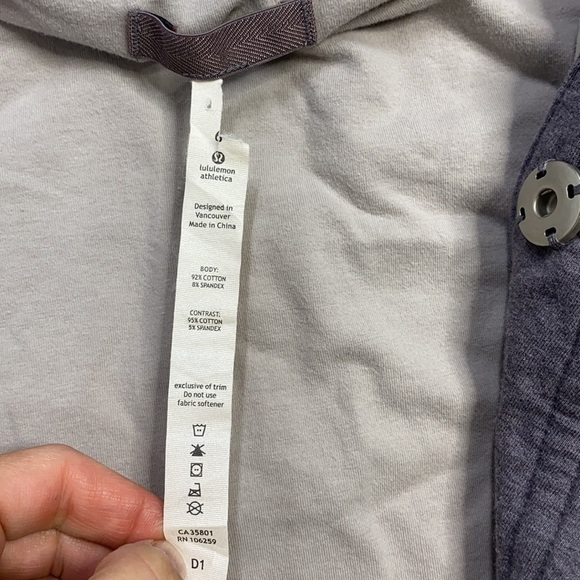 Lululemon Gray Asymmetrical Zip Method Wrap - Picture 4 of 8